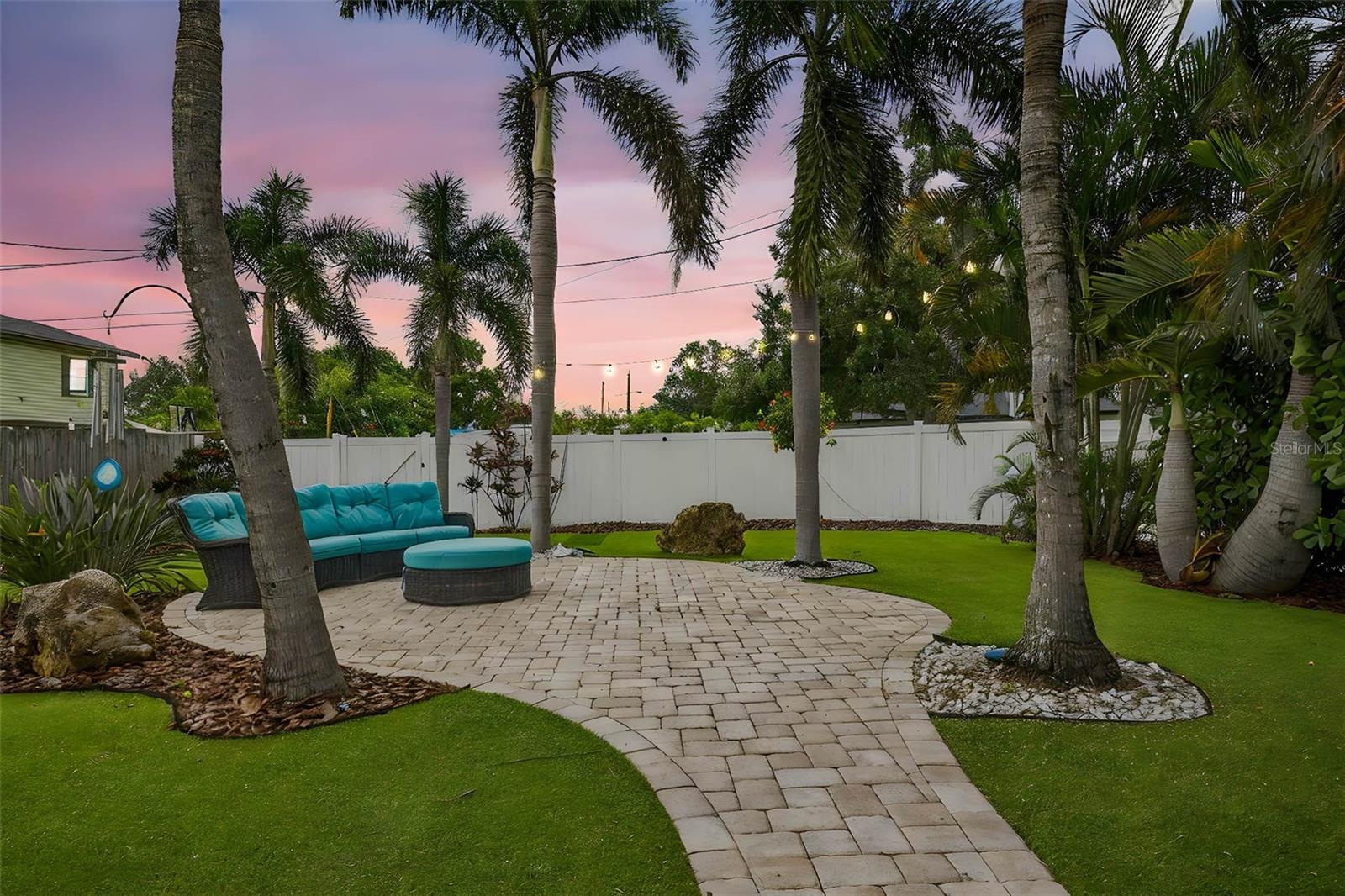 5519 COMMONWEALTH AVE N, ST PETERSBURG, FL, 33703