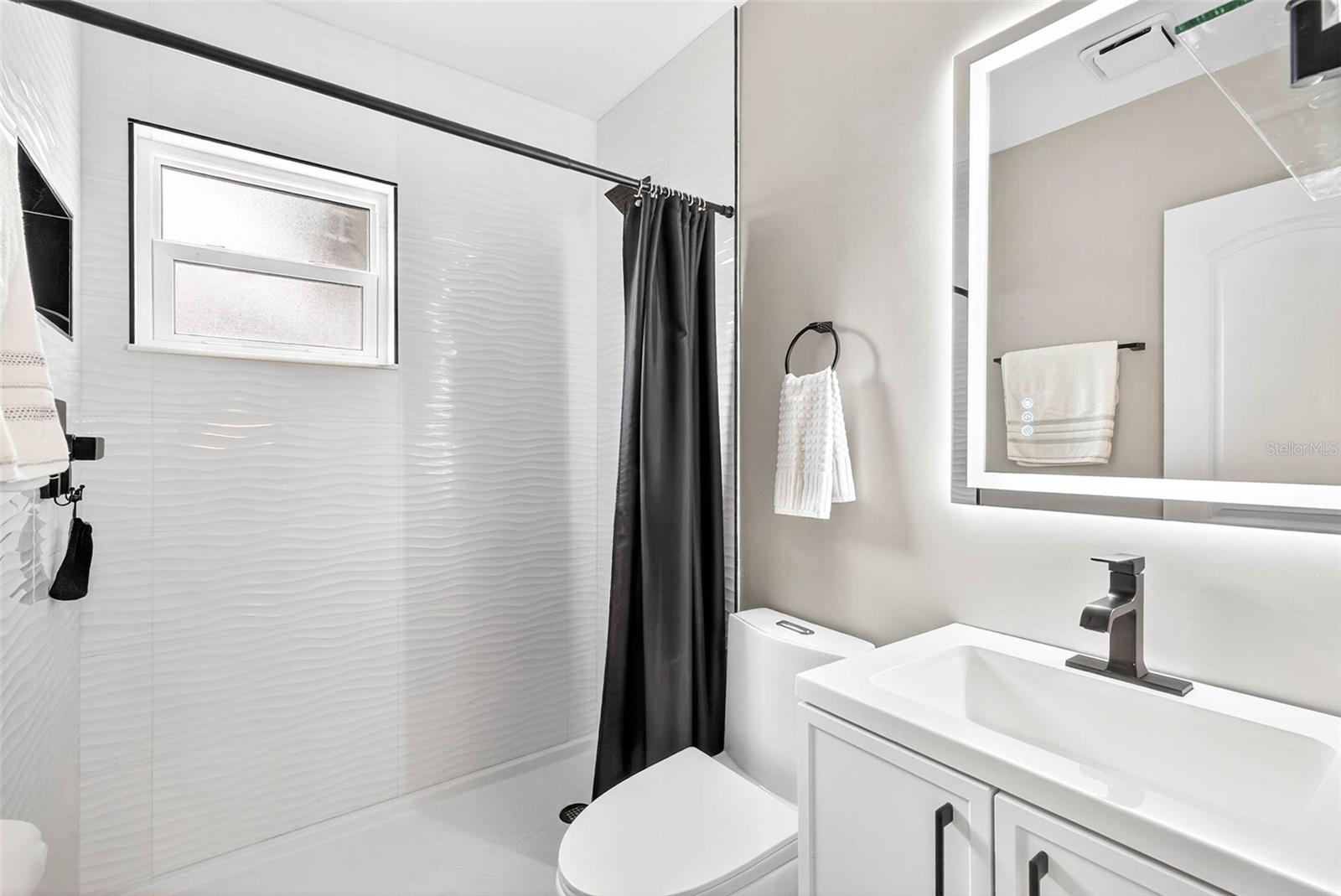 5519 COMMONWEALTH AVE N, ST PETERSBURG, FL, 33703