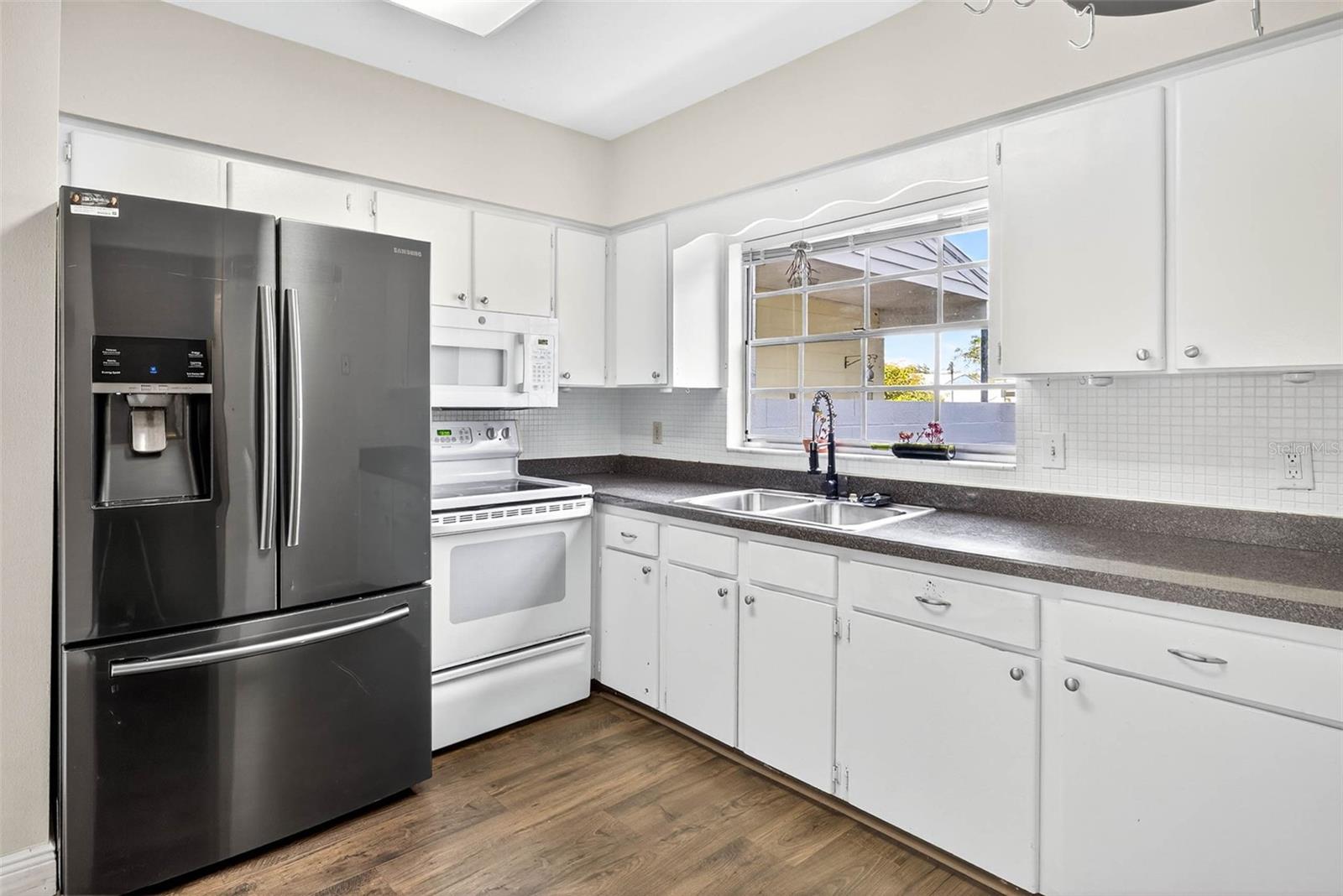 10008 OAK HILL DR, TEMPLE TERRACE, FL, 33617