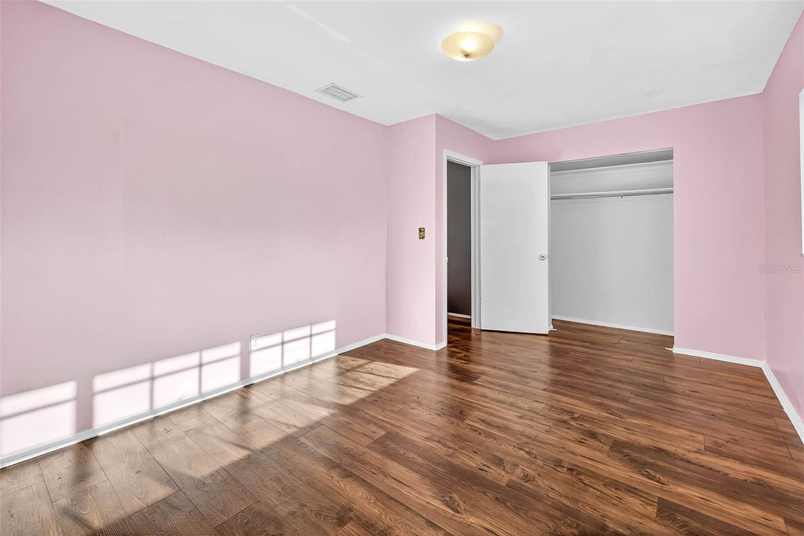 10008 OAK HILL DR, TEMPLE TERRACE, FL, 33617