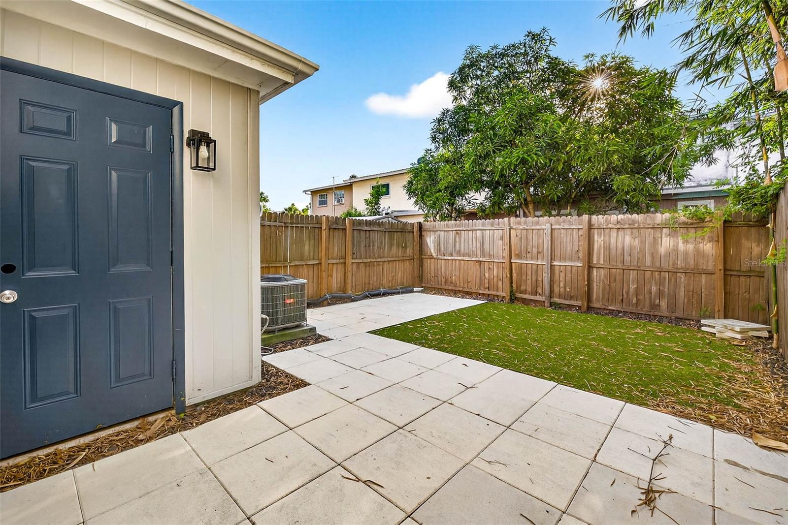 10008 OAK HILL DR, TEMPLE TERRACE, FL, 33617