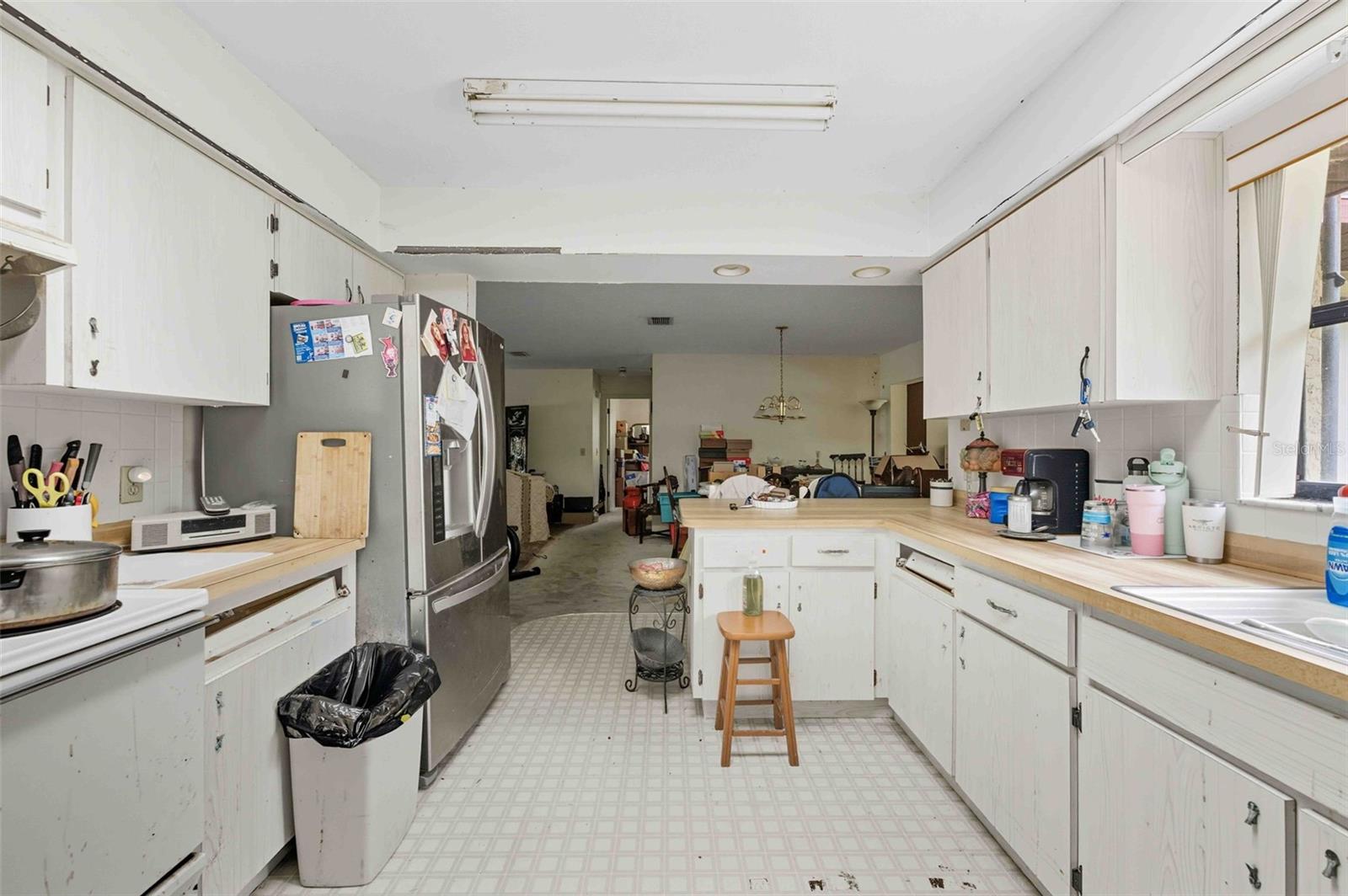 TB8430610 Property Photo