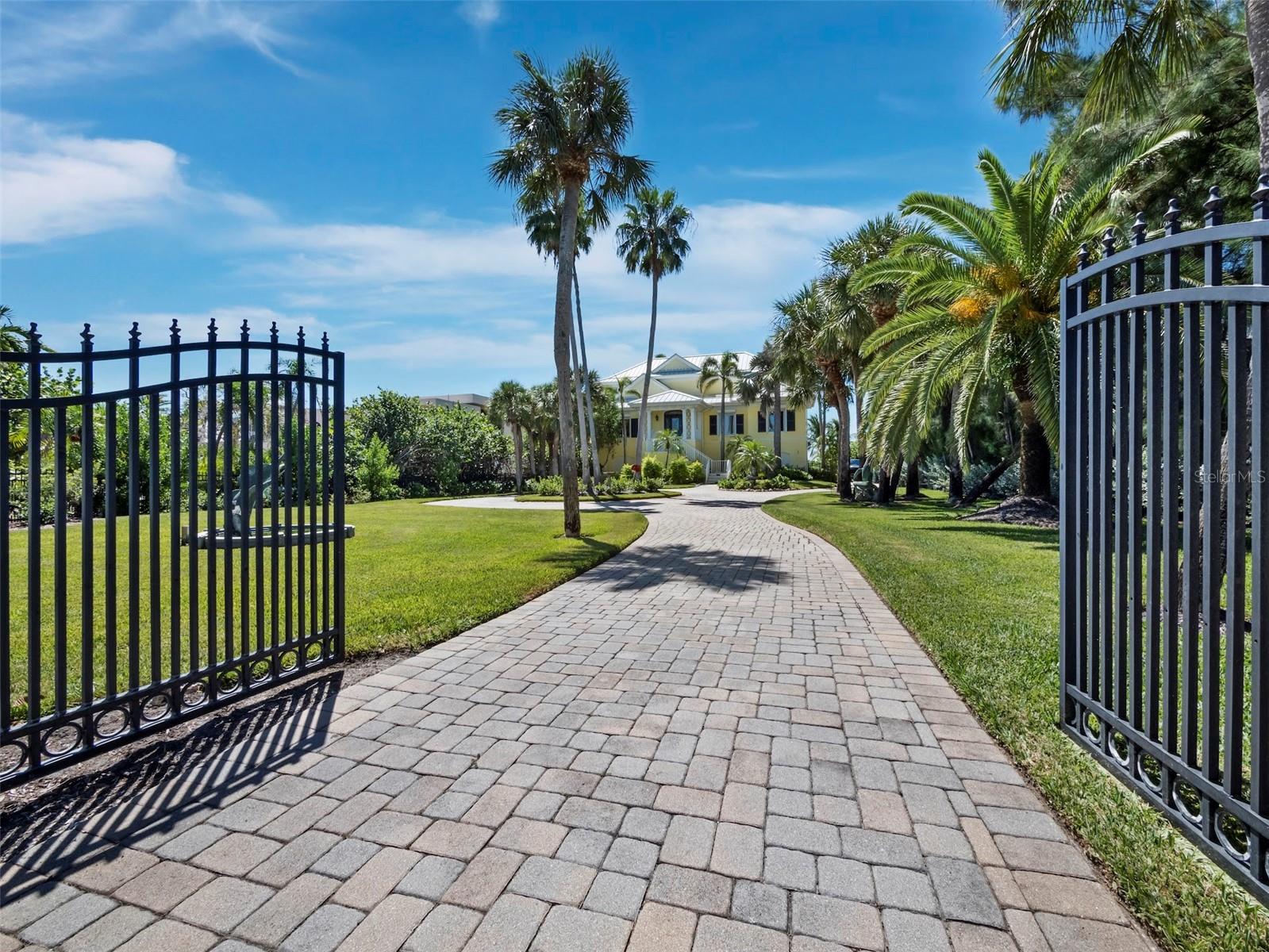 A4665992 Property Photo