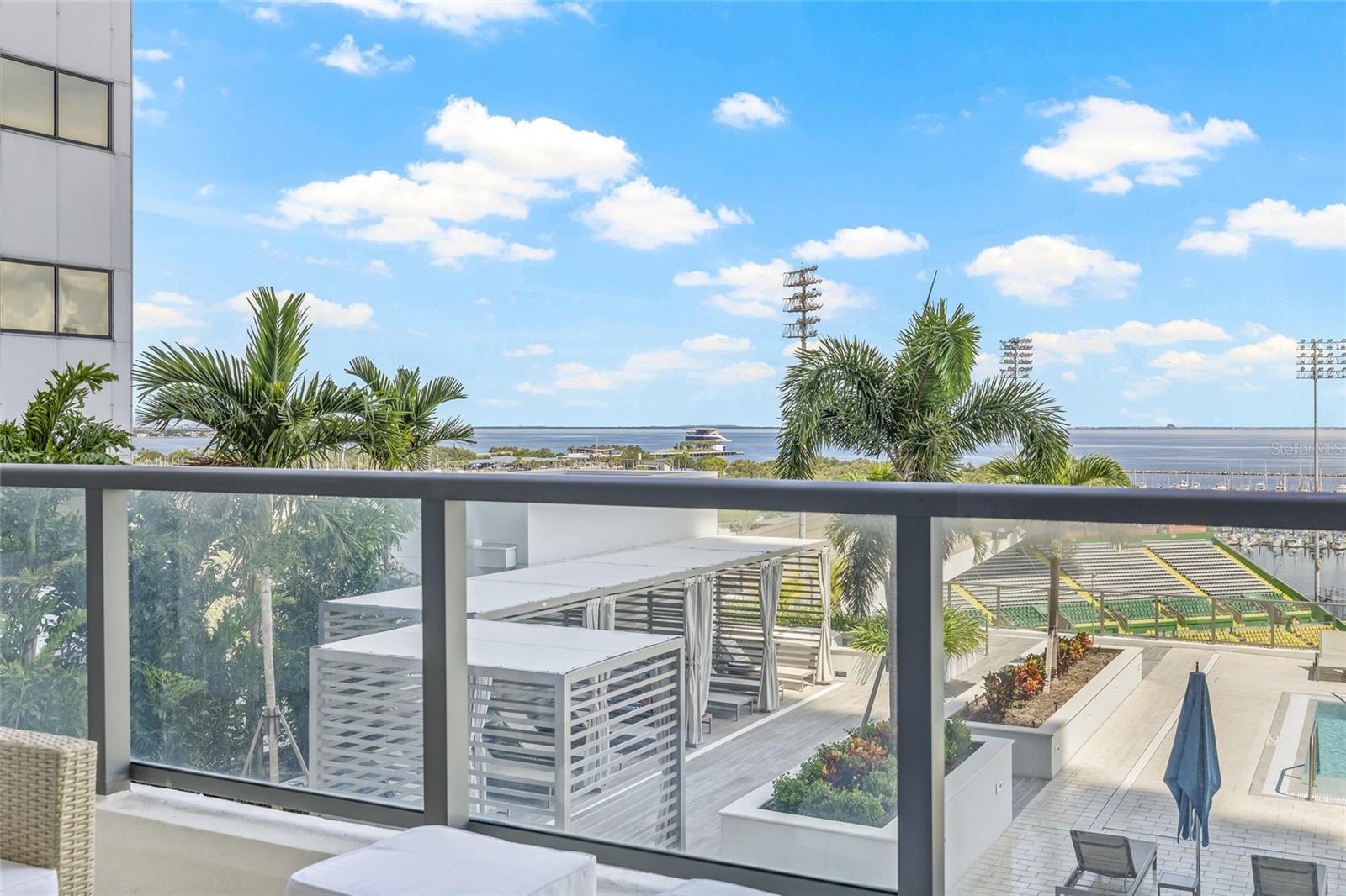 Conveniently located just above the amenities level, the home provides easy access to Saltaire’s pool, fitness center, lounges, dog park, and more.