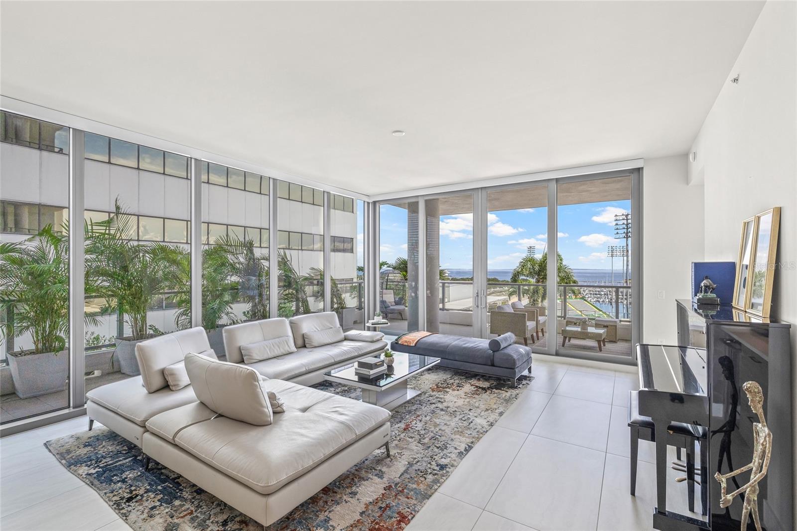 Extend your tropical garden with your favorite local plants on the wrap-around balcony