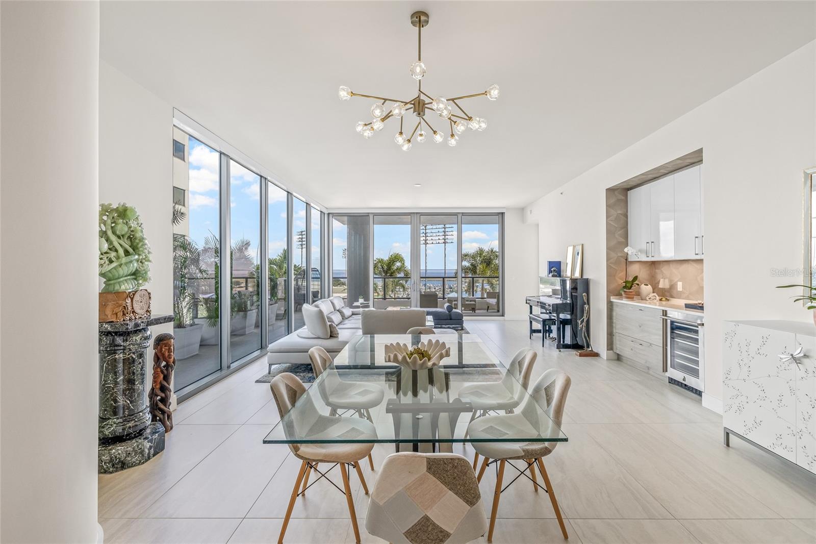 The 03 residence is the largest residence in Saltaire at 2,712 SF