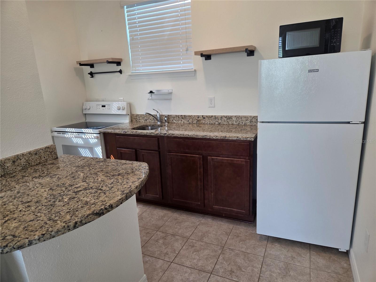 8359 LOOKOUT POINTE DR, WINDERMERE, FL, 34786