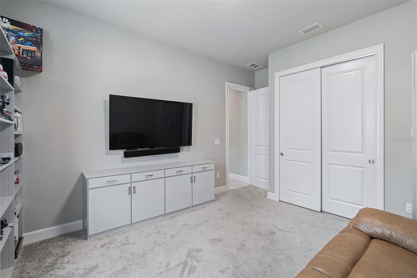 FC312940 Property Photo