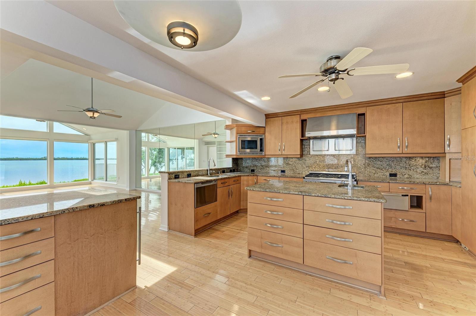 79 TIDY ISLAND BLVD, BRADENTON, FL, 34210