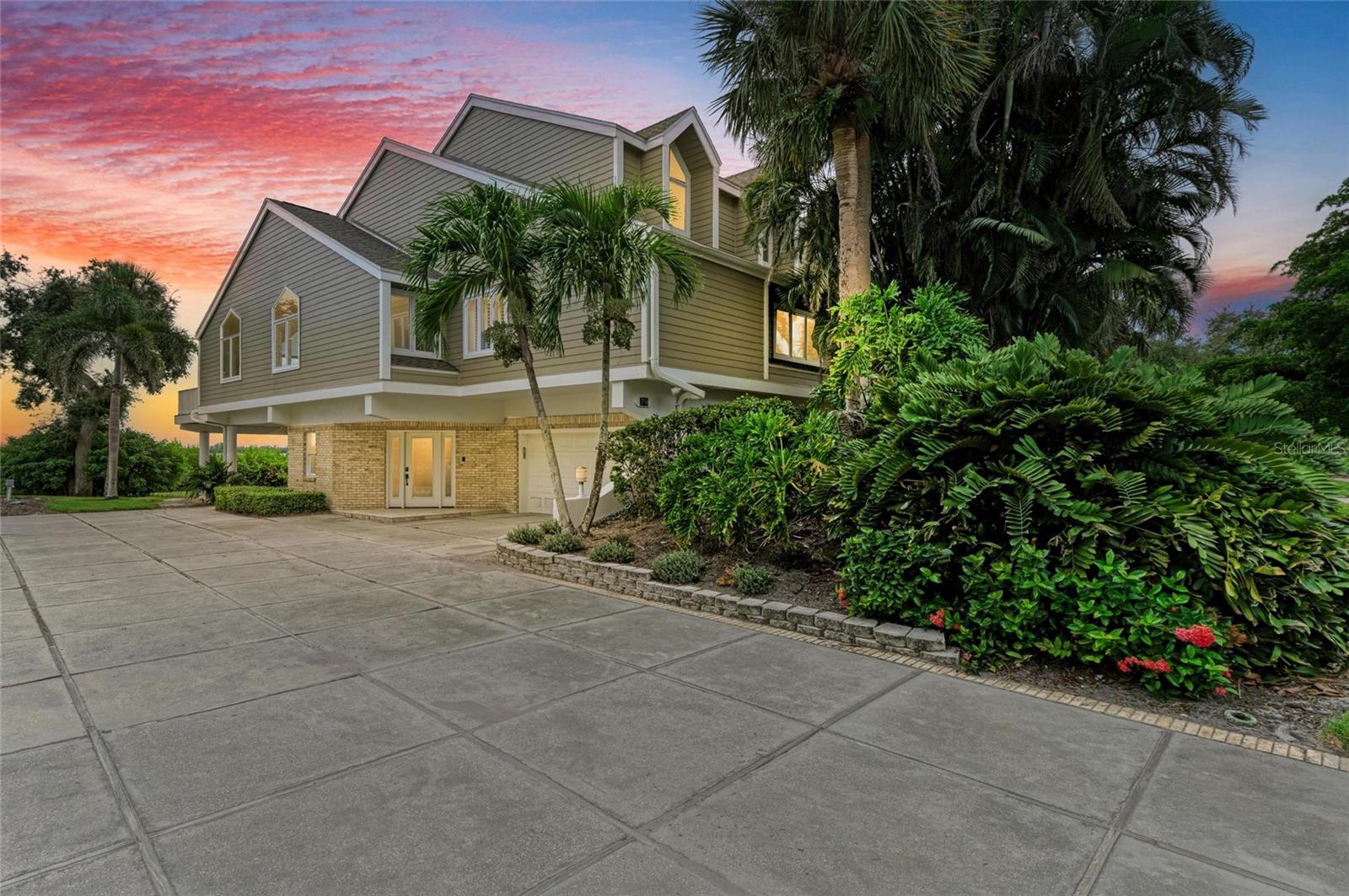 79 TIDY ISLAND BLVD, BRADENTON, FL, 34210