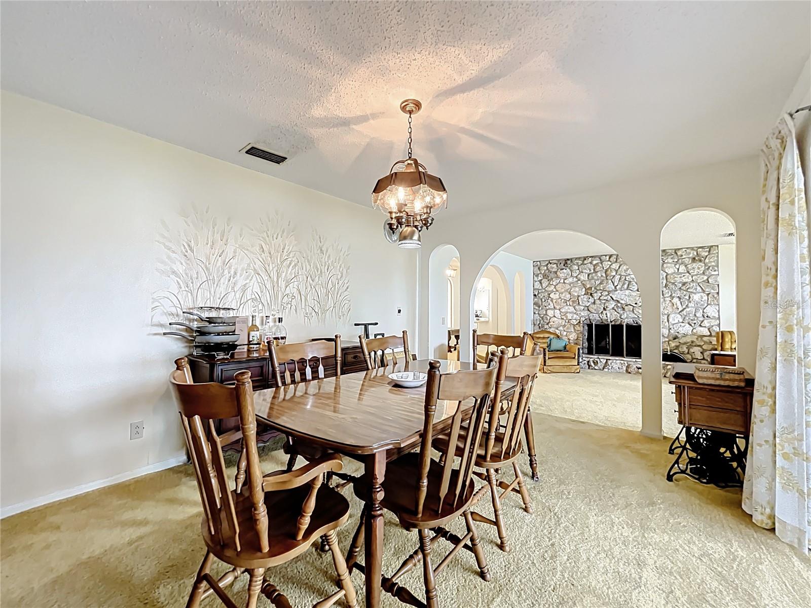 16635 COUNTY ROAD 450, UMATILLA, FL, 32784