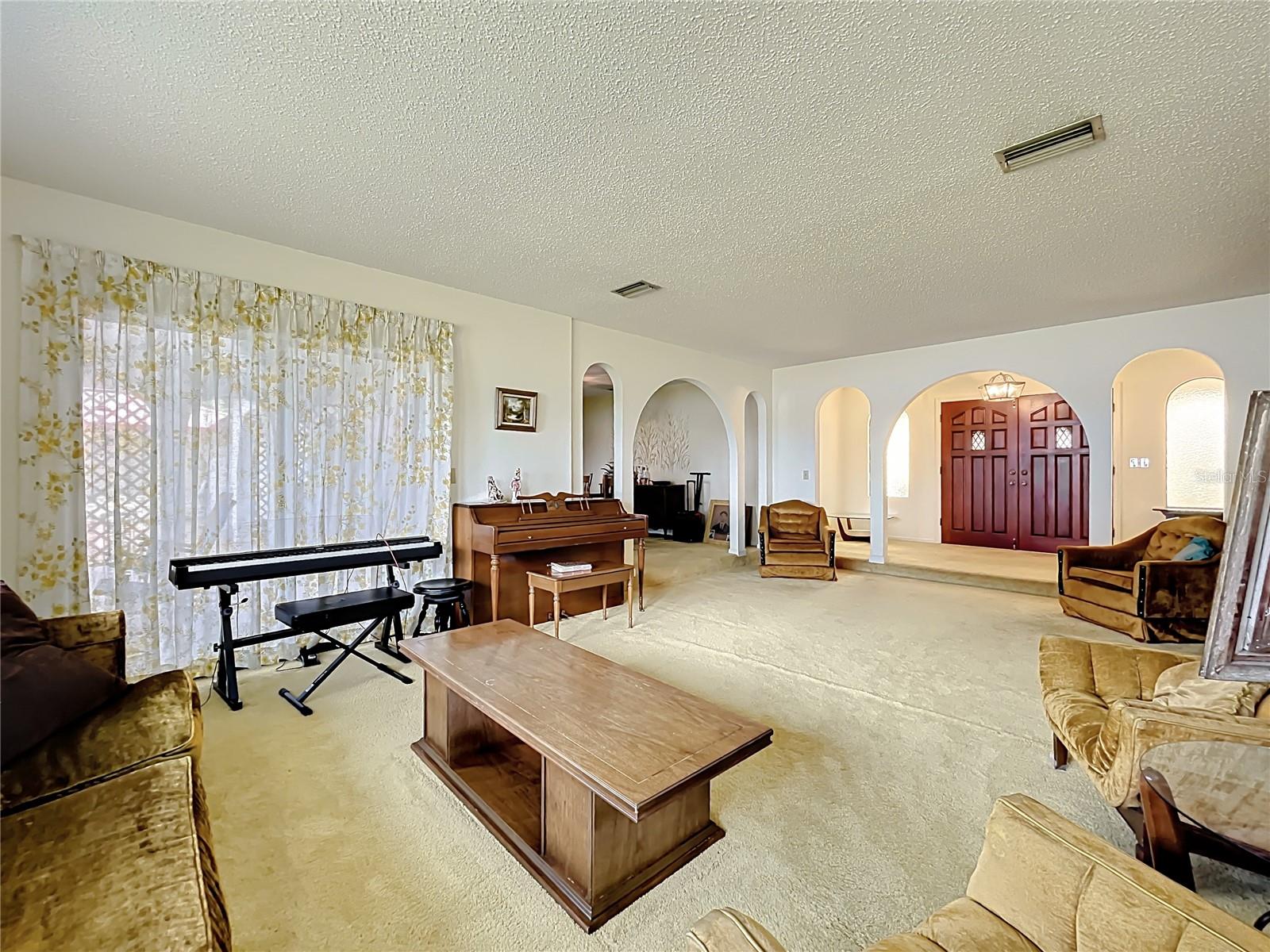 16635 COUNTY ROAD 450, UMATILLA, FL, 32784