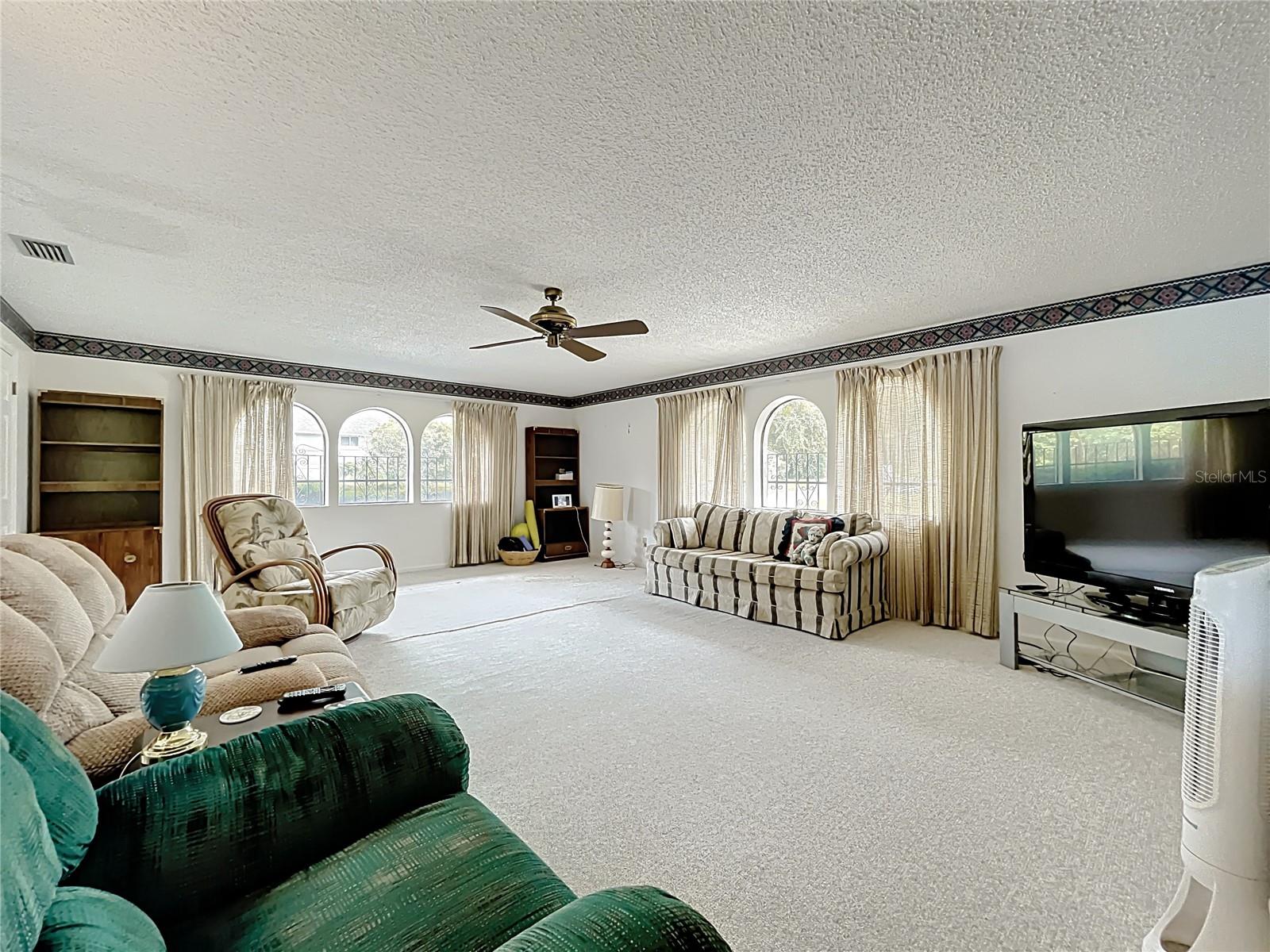 16635 COUNTY ROAD 450, UMATILLA, FL, 32784