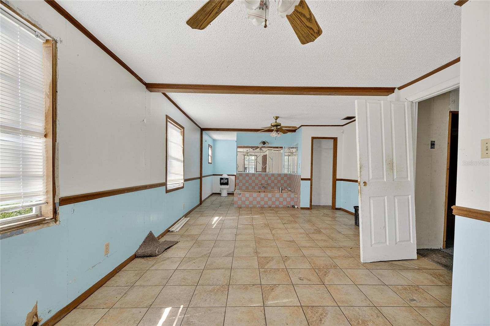 311 S WEBB RD, PLANT CITY, FL, 33566