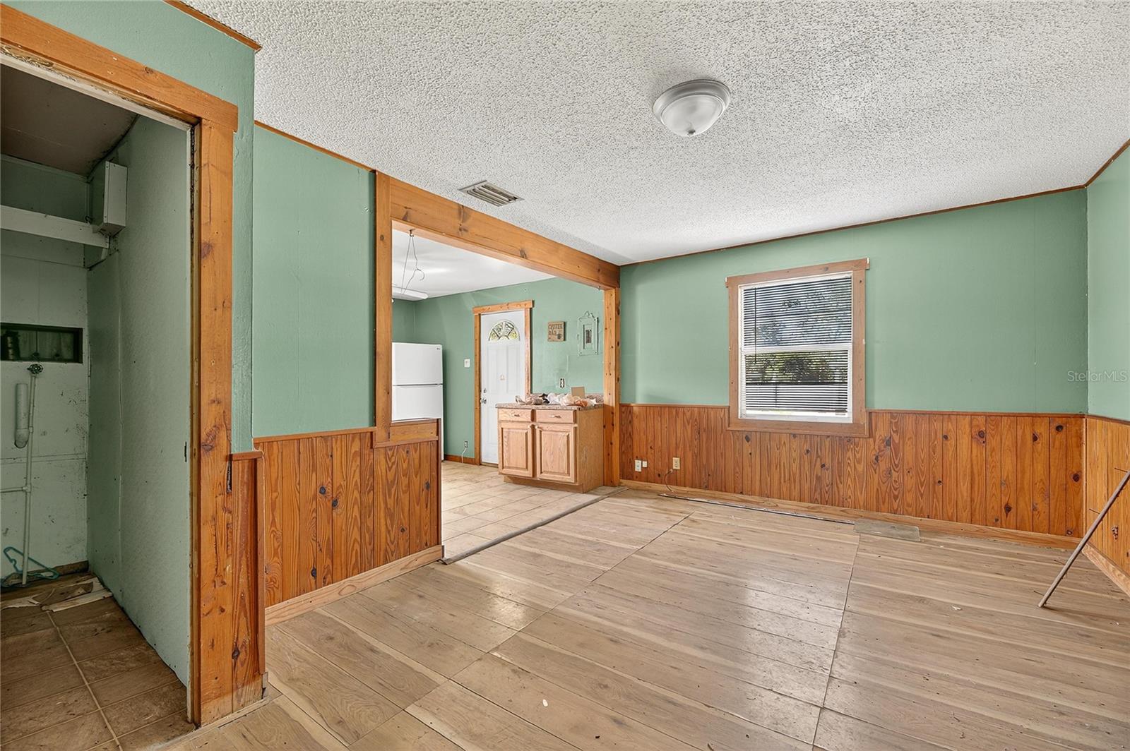 311 S WEBB RD, PLANT CITY, FL, 33566