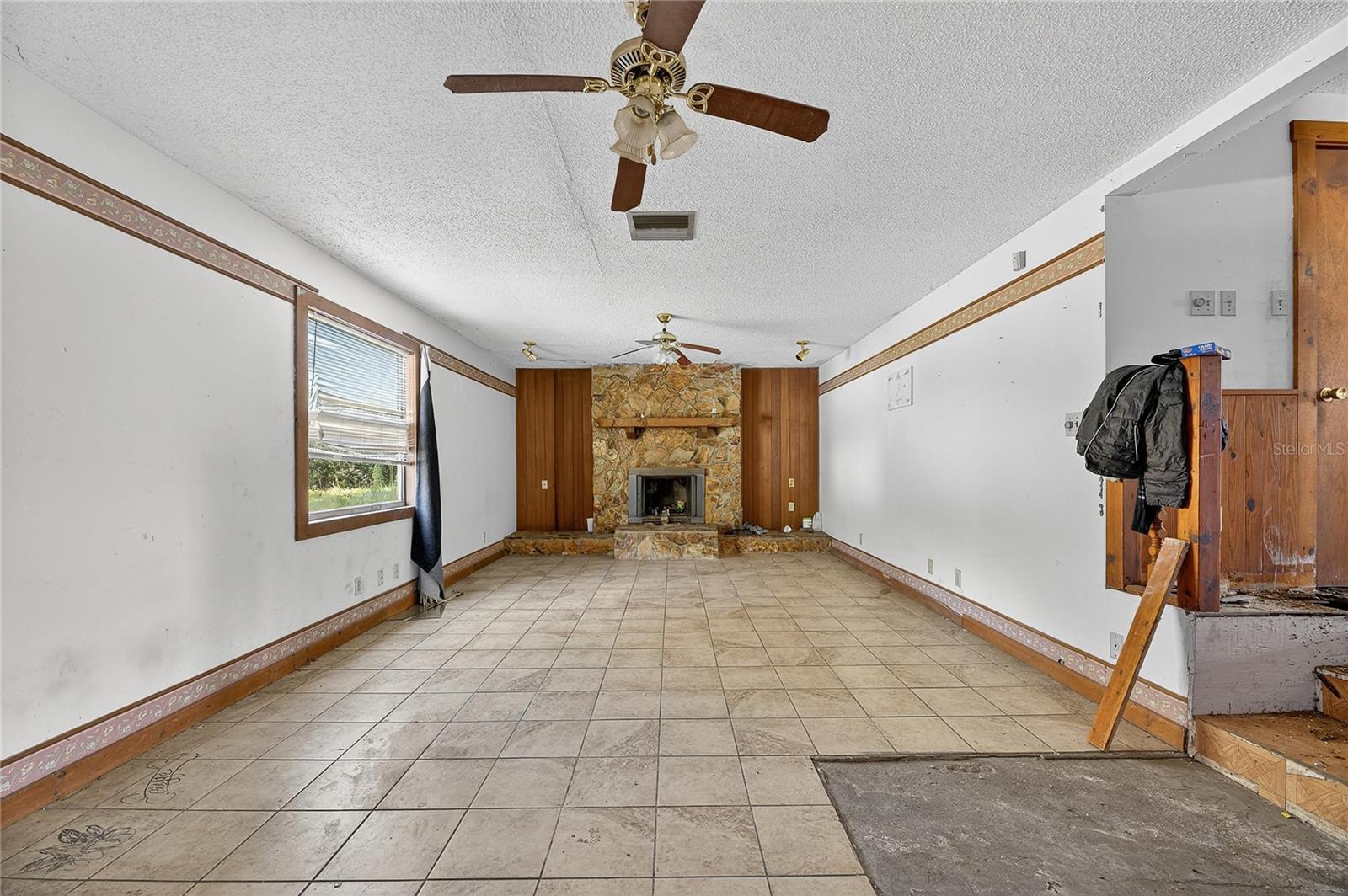 311 S WEBB RD, PLANT CITY, FL, 33566