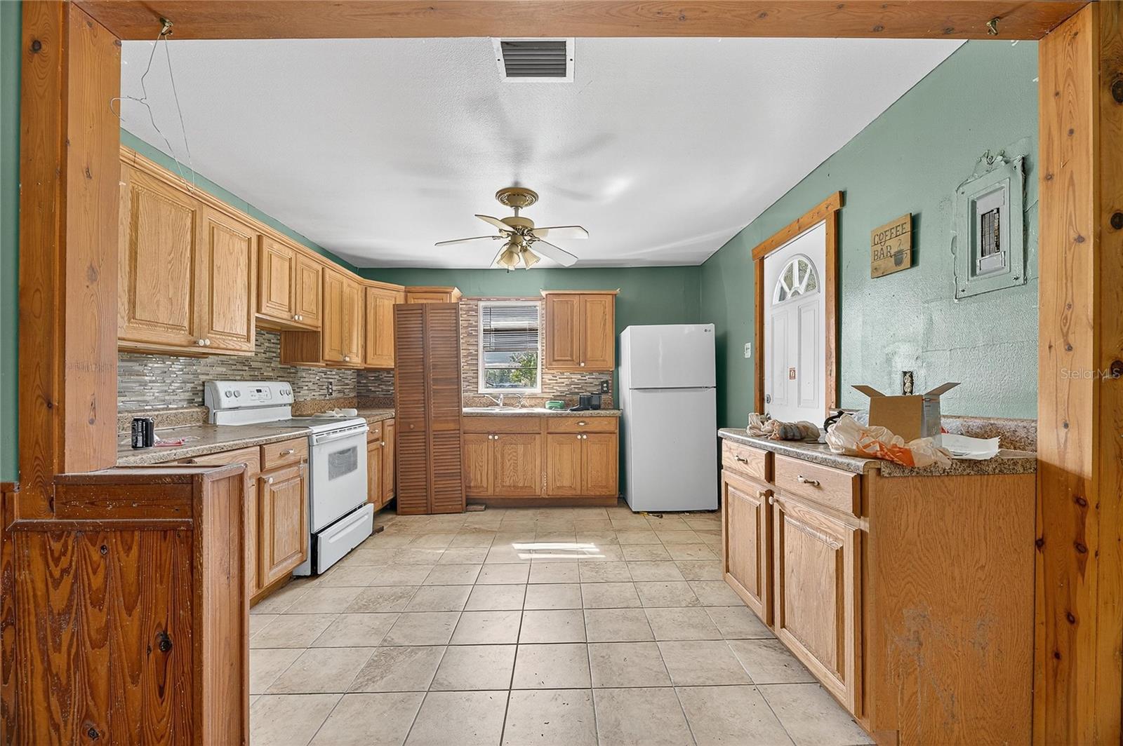 311 S WEBB RD, PLANT CITY, FL, 33566