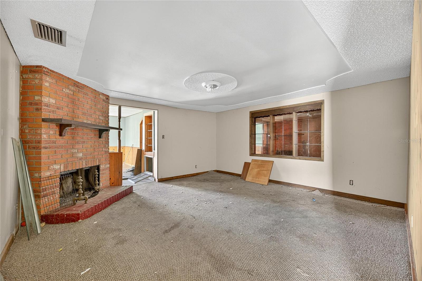 311 S WEBB RD, PLANT CITY, FL, 33566