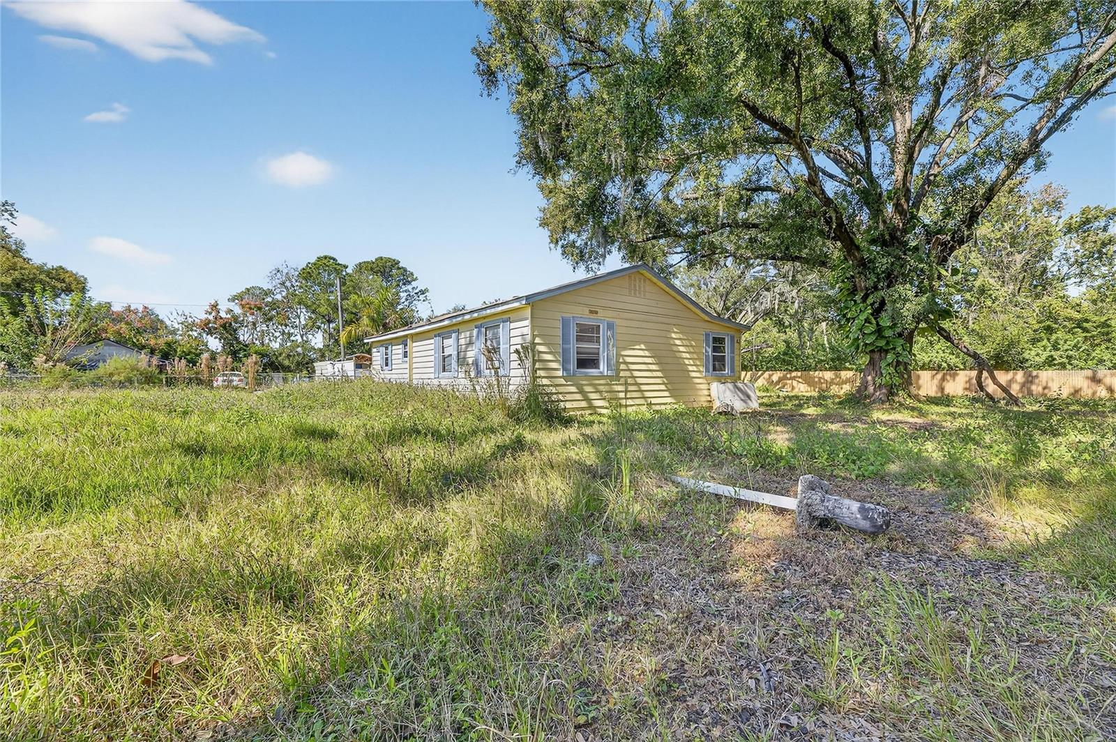 311 S WEBB RD, PLANT CITY, FL, 33566