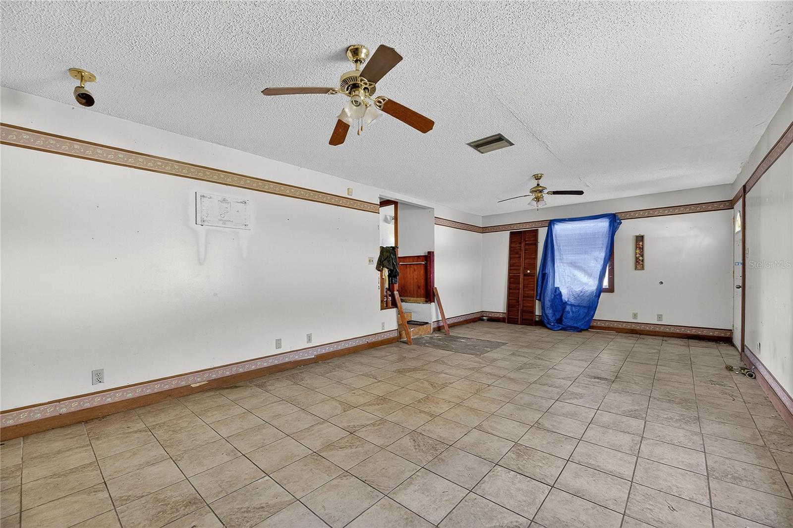 311 S WEBB RD, PLANT CITY, FL, 33566