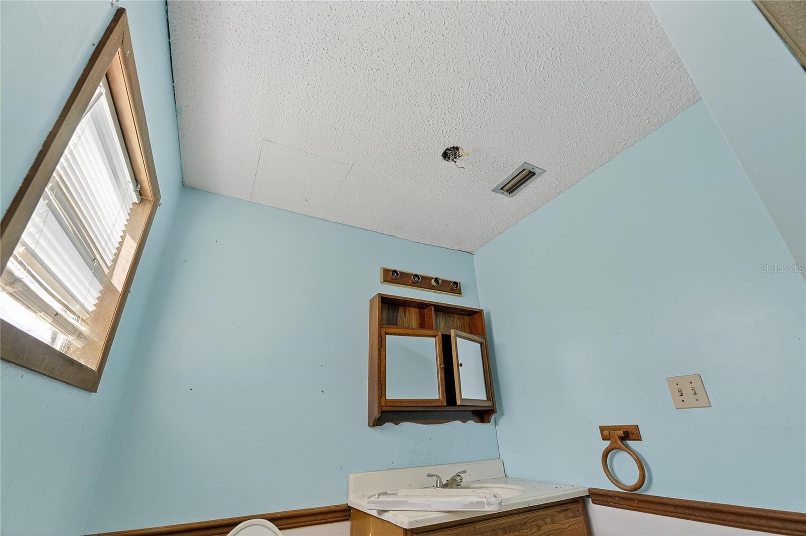 311 S WEBB RD, PLANT CITY, FL, 33566