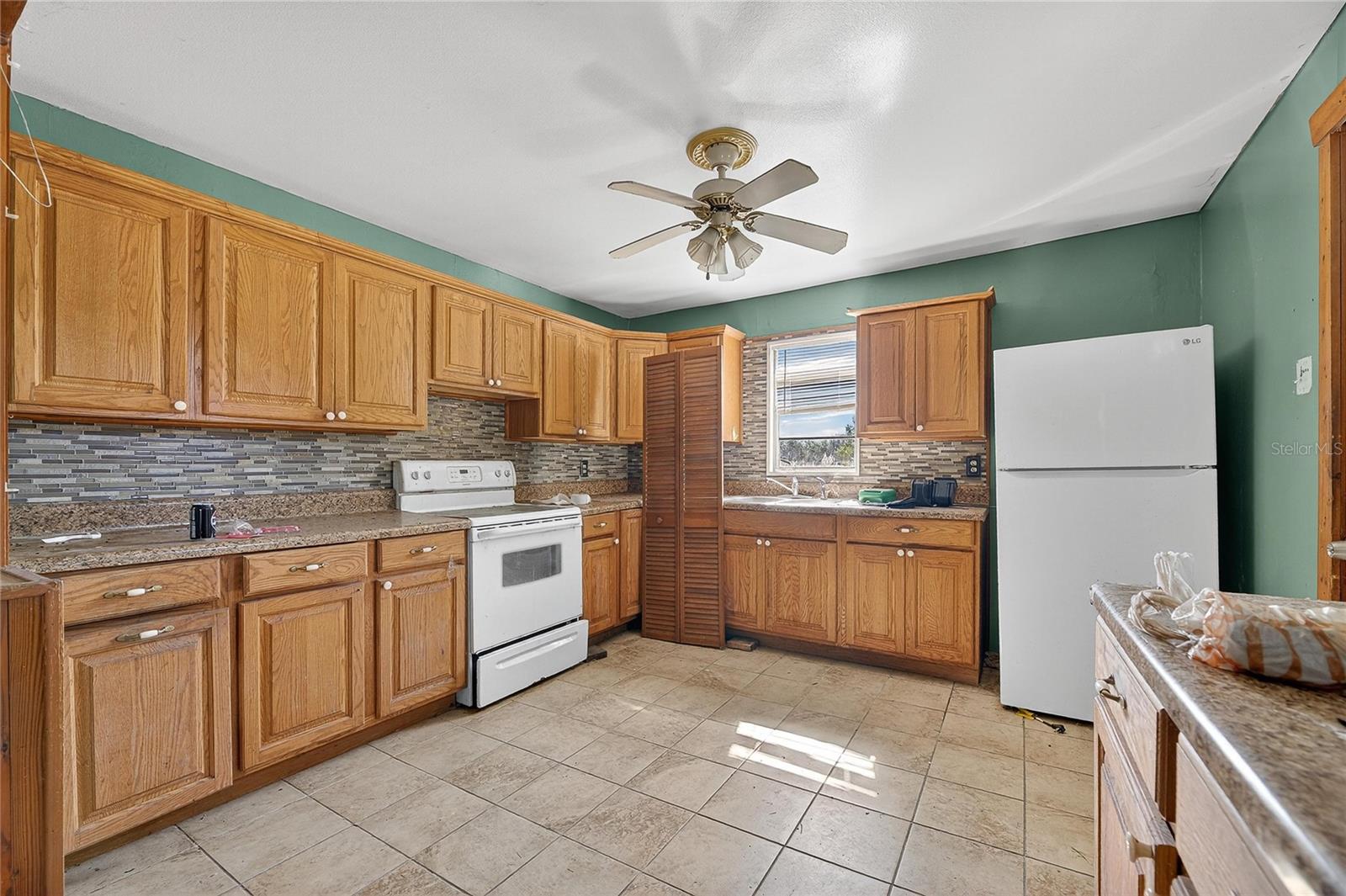 311 S WEBB RD, PLANT CITY, FL, 33566