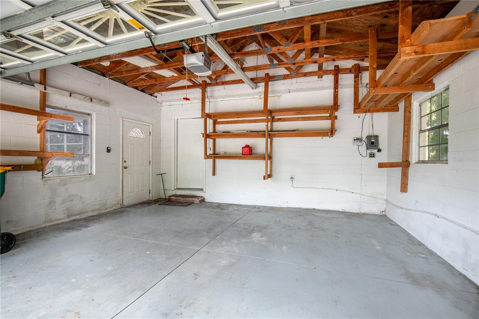 1734 NORMANDY DR, MOUNT DORA, FL, 32757