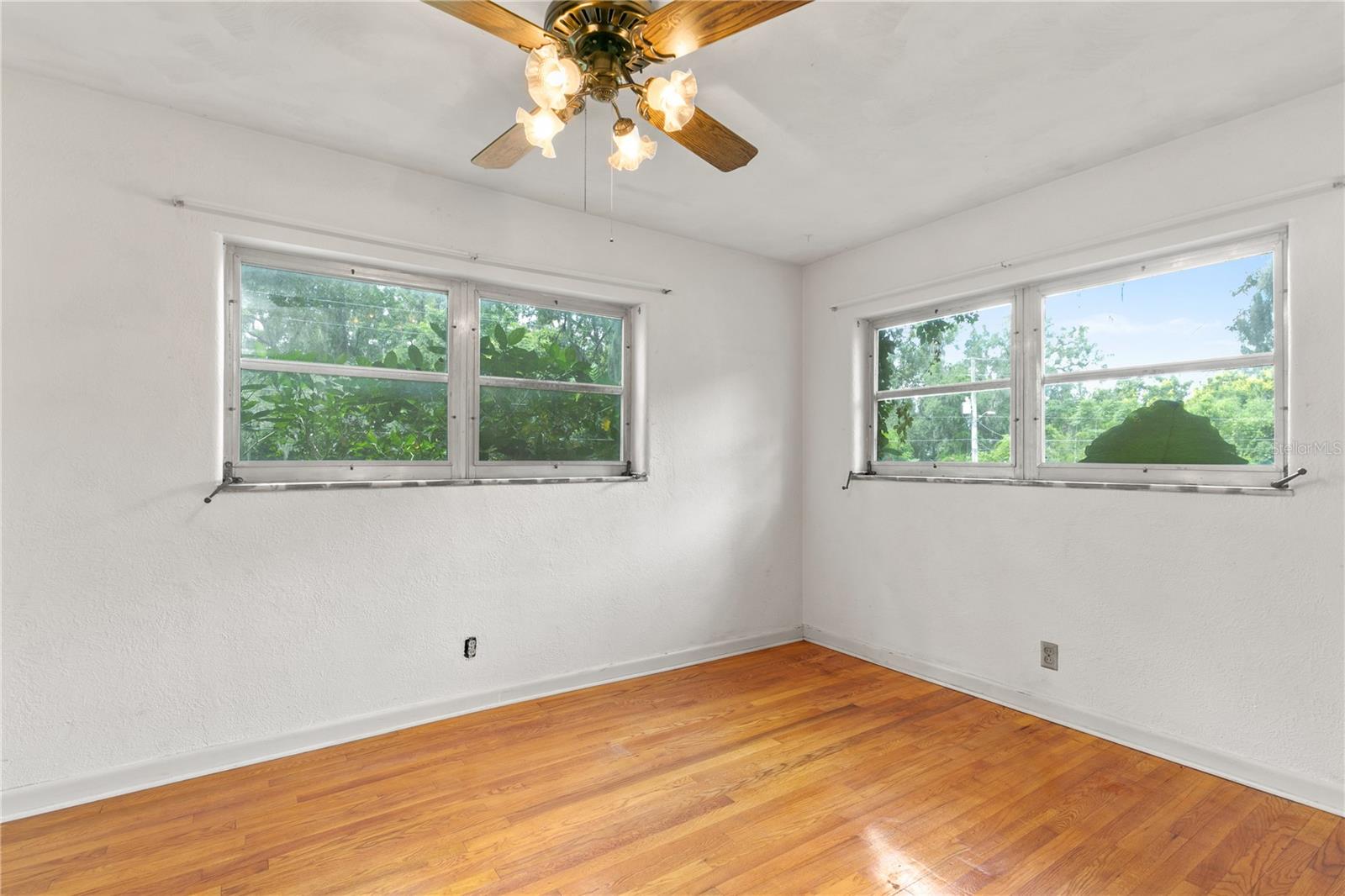 1734 NORMANDY DR, MOUNT DORA, FL, 32757