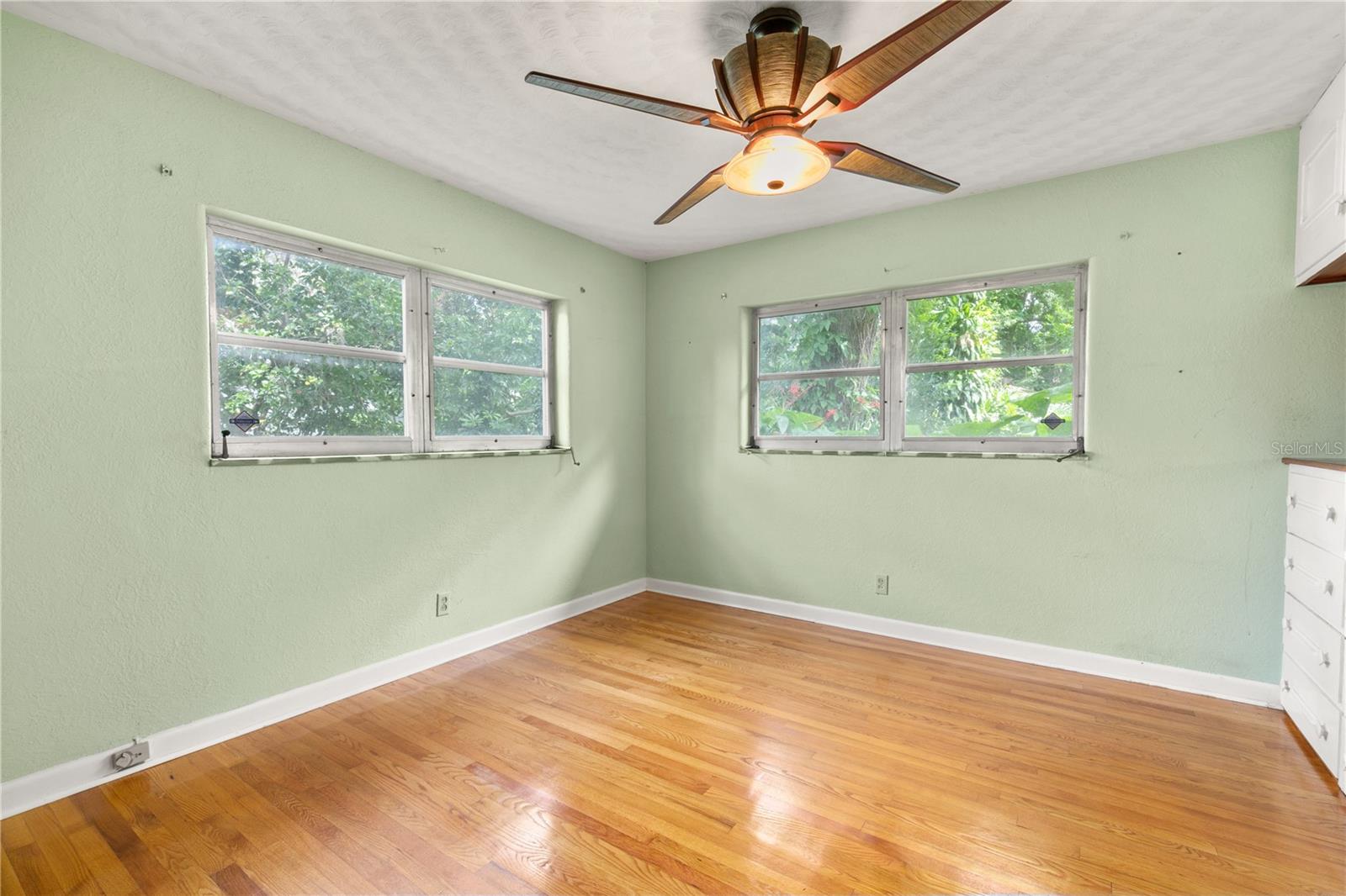 1734 NORMANDY DR, MOUNT DORA, FL, 32757