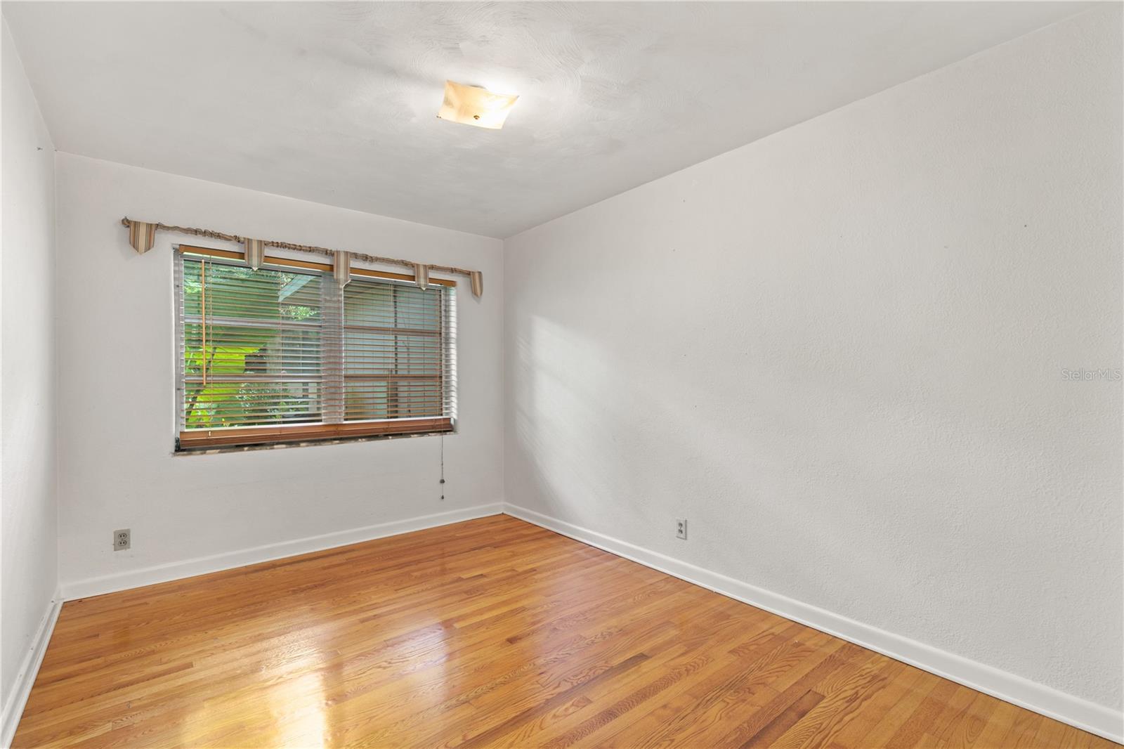 1734 NORMANDY DR, MOUNT DORA, FL, 32757