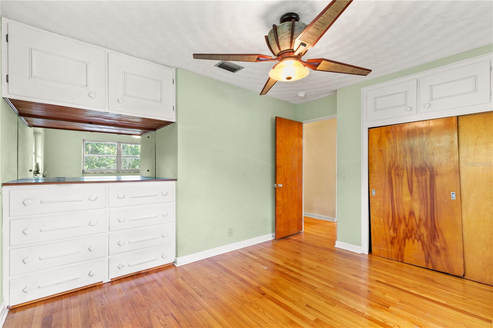 1734 NORMANDY DR, MOUNT DORA, FL, 32757