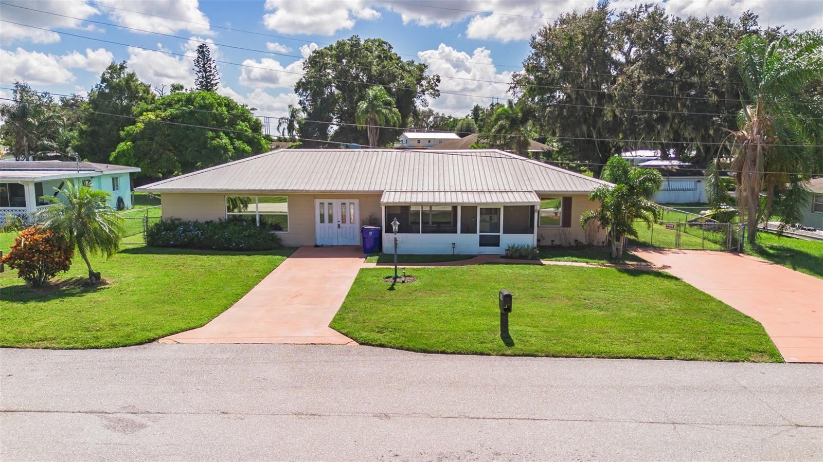 114 LAKE HUNTLEY DR, LAKE PLACID, FL, 33852