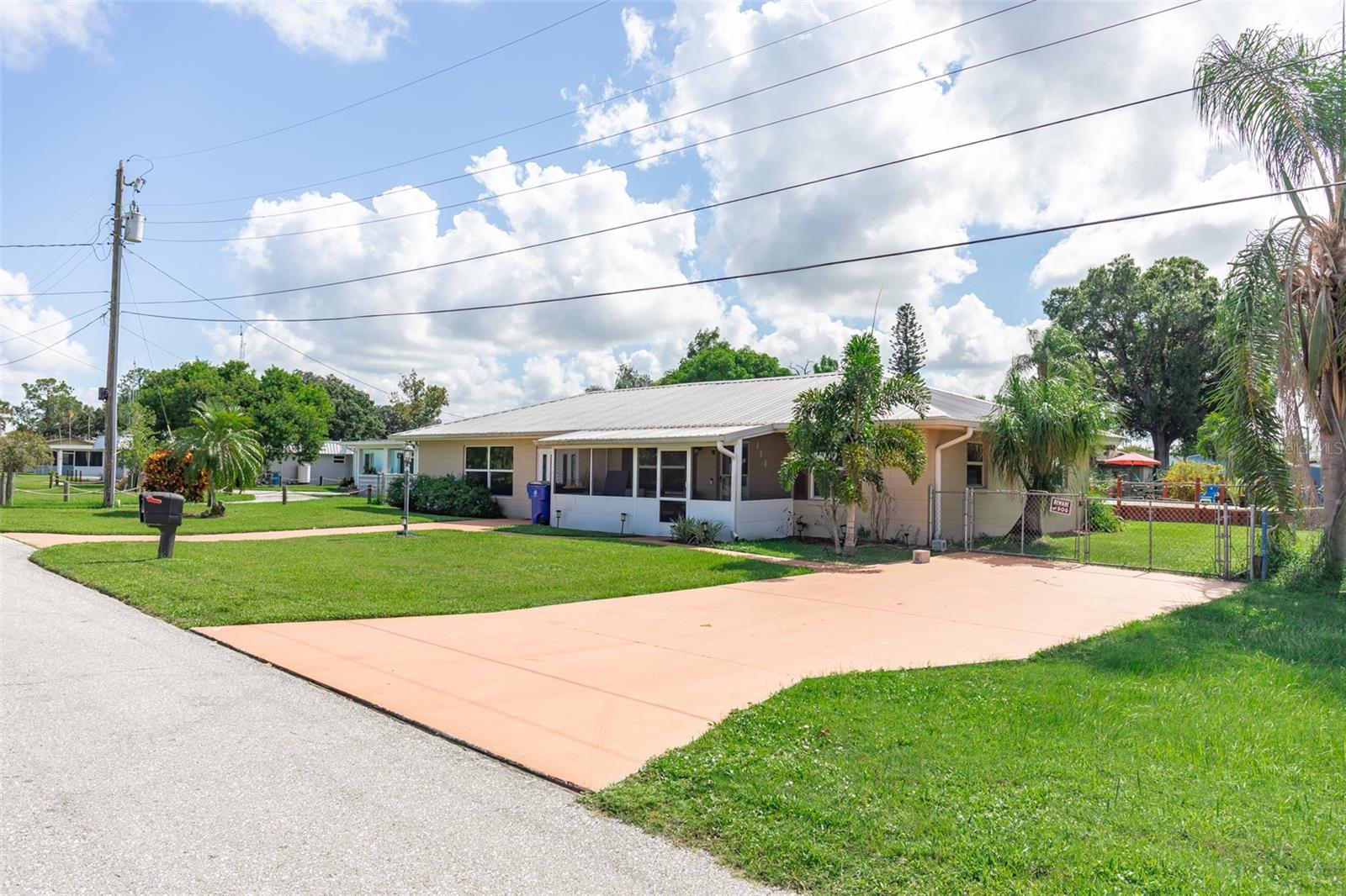 114 LAKE HUNTLEY DR, LAKE PLACID, FL, 33852