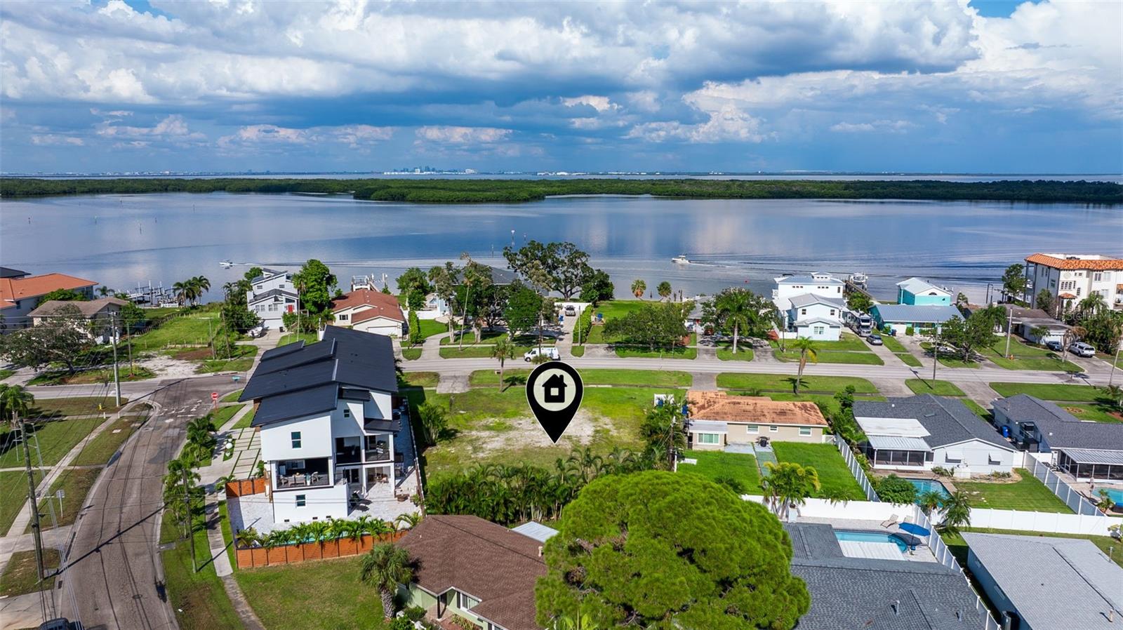 6046 BAYOU GRANDE BLVD NE, ST PETERSBURG, FL, 33703