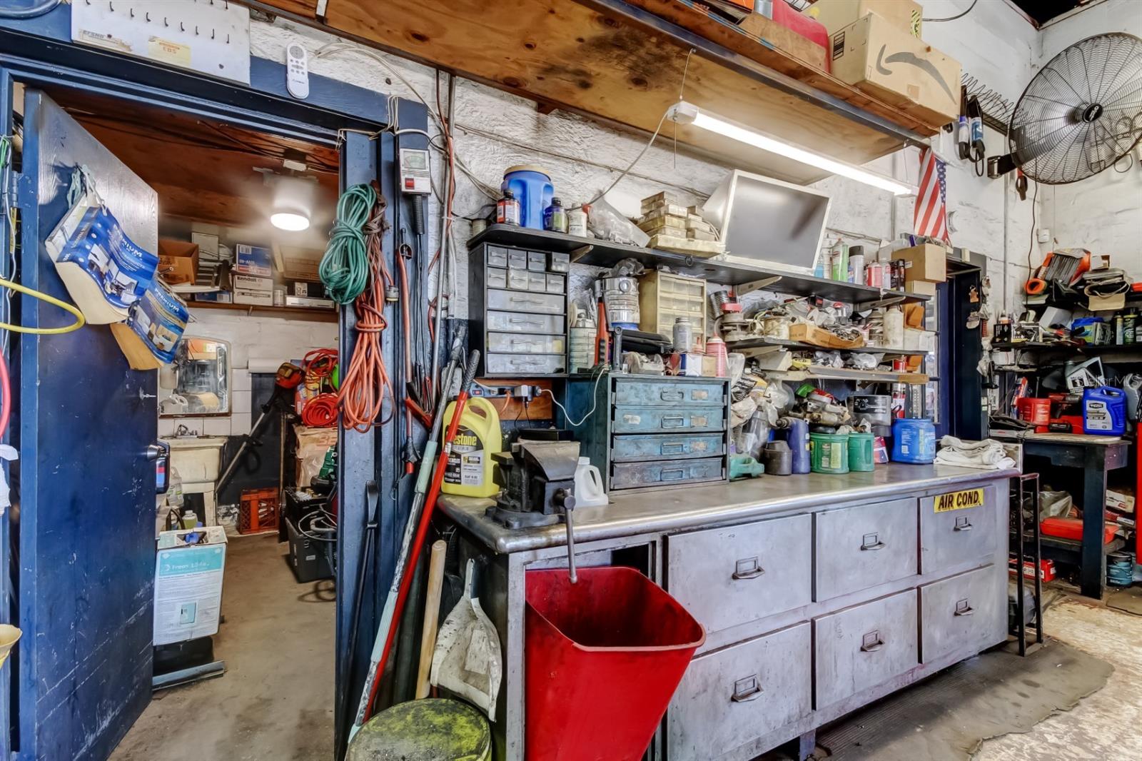 1941 S PINELLAS AVE, TARPON SPRINGS, FL, 34689