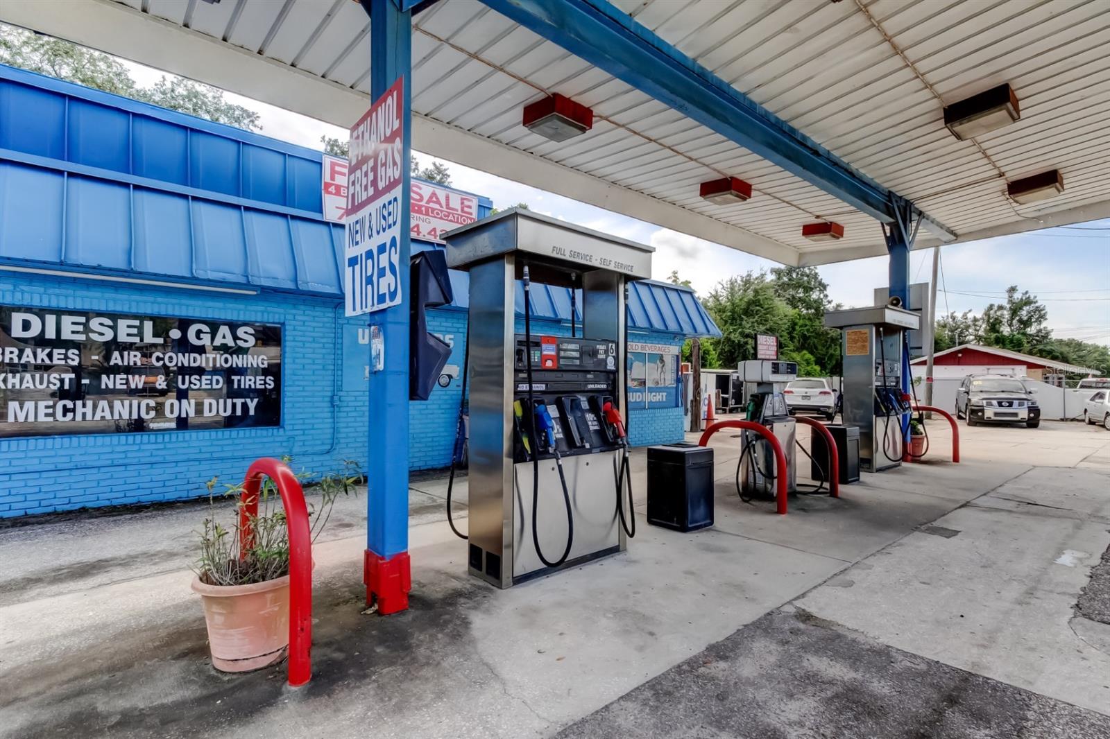 1941 S PINELLAS AVE, TARPON SPRINGS, FL, 34689