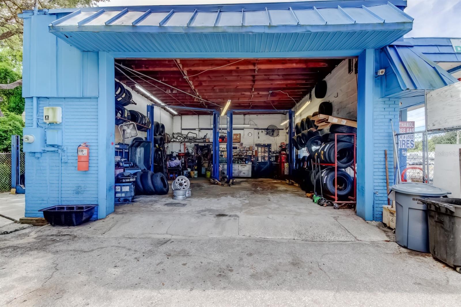 1941 S PINELLAS AVE, TARPON SPRINGS, FL, 34689