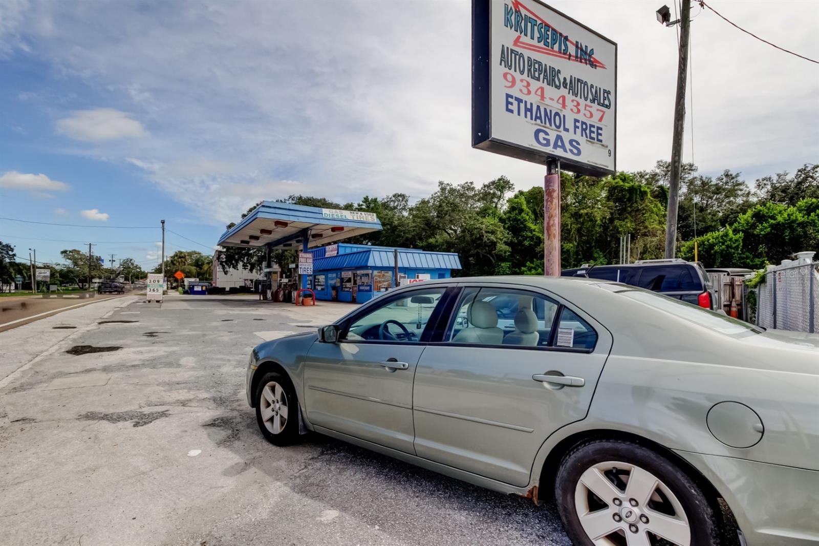 1941 S PINELLAS AVE, TARPON SPRINGS, FL, 34689