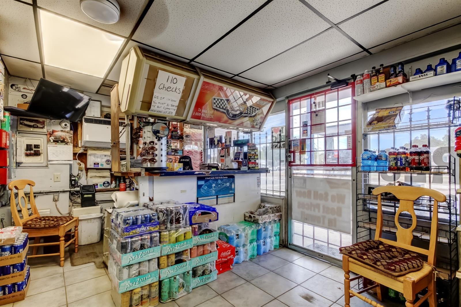 1941 S PINELLAS AVE, TARPON SPRINGS, FL, 34689