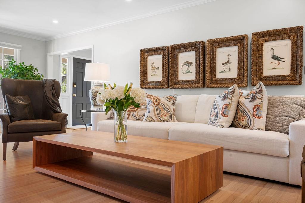 1585 SOUTH DR, SARASOTA, FL, 34239