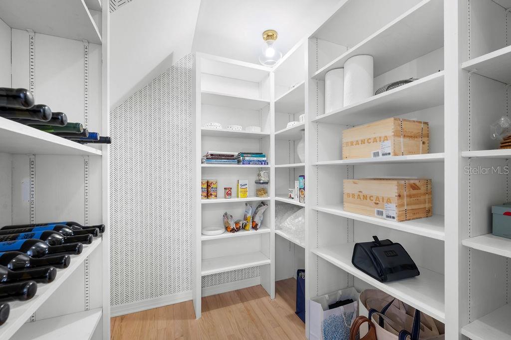 1585 SOUTH DR, SARASOTA, FL, 34239