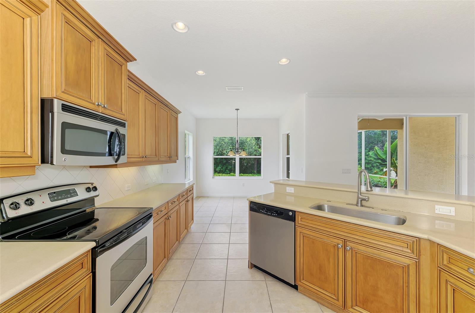 1434 BLUE HORIZON CIR, BRADENTON, FL, 34208