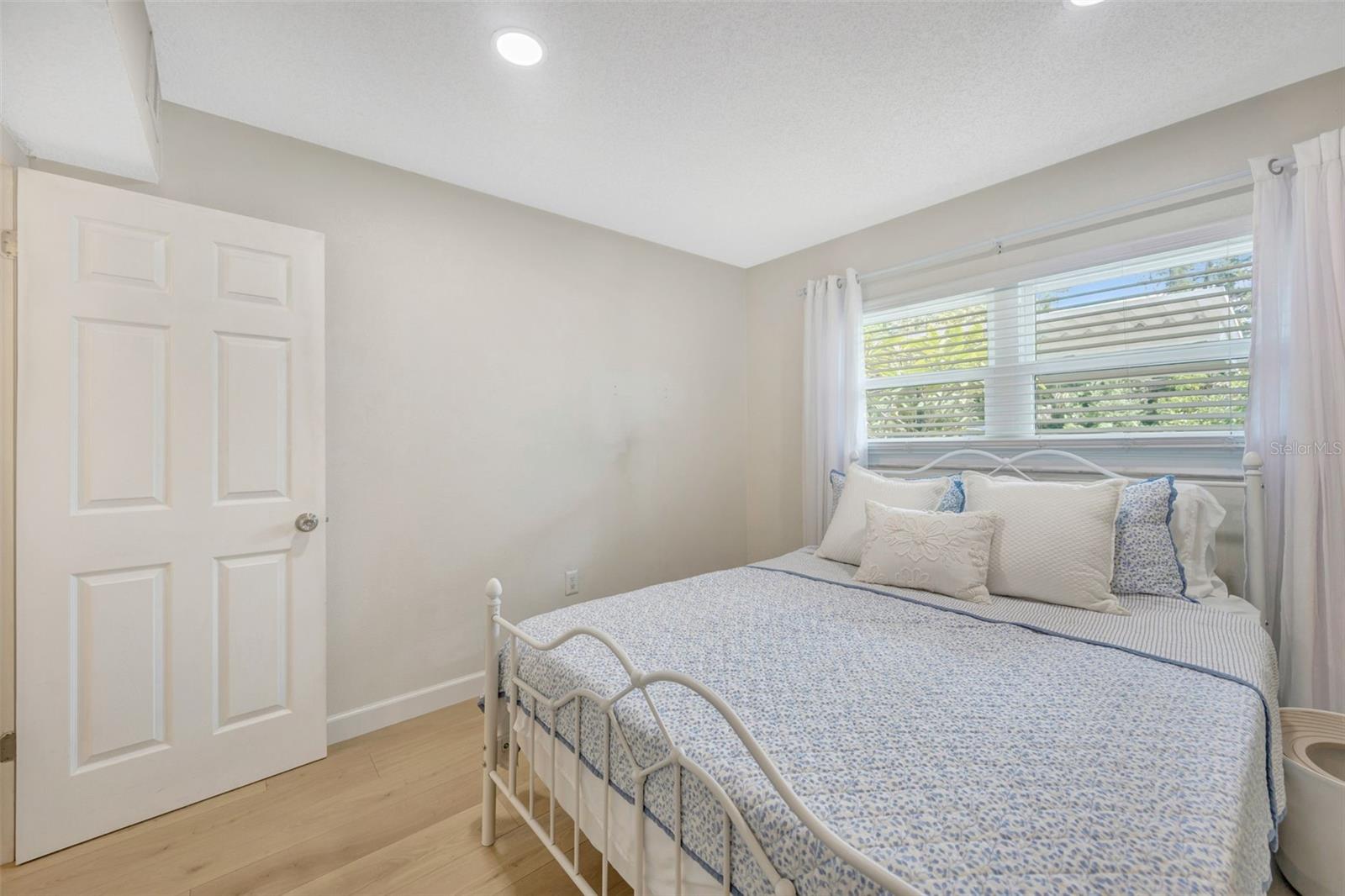 7560 92ND ST #103B, SEMINOLE, FL, 33777