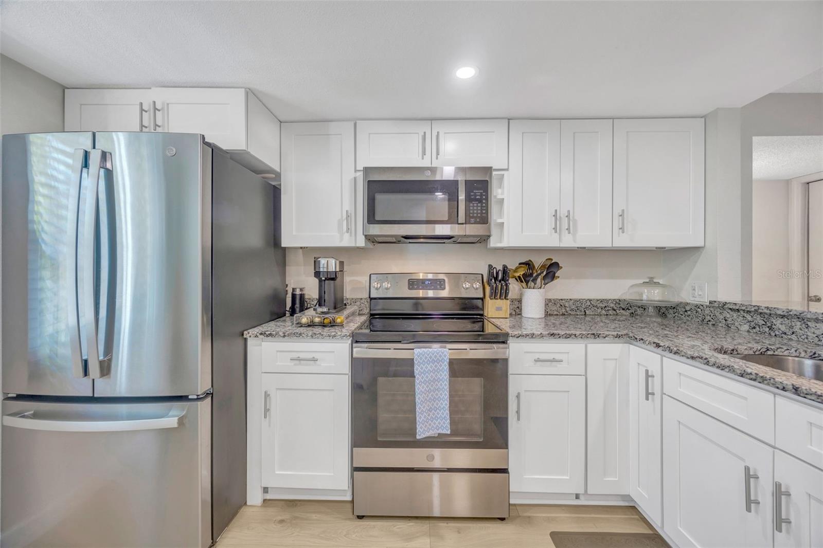 7560 92ND ST #103B, SEMINOLE, FL, 33777