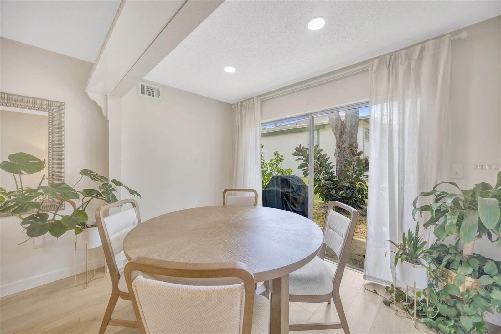 7560 92ND ST #103B, SEMINOLE, FL, 33777