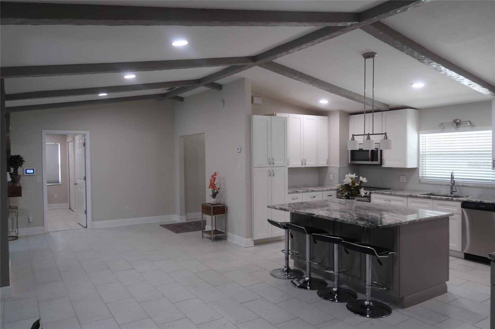 1170 ROUNDTABLE DR, CASSELBERRY, FL, 32707