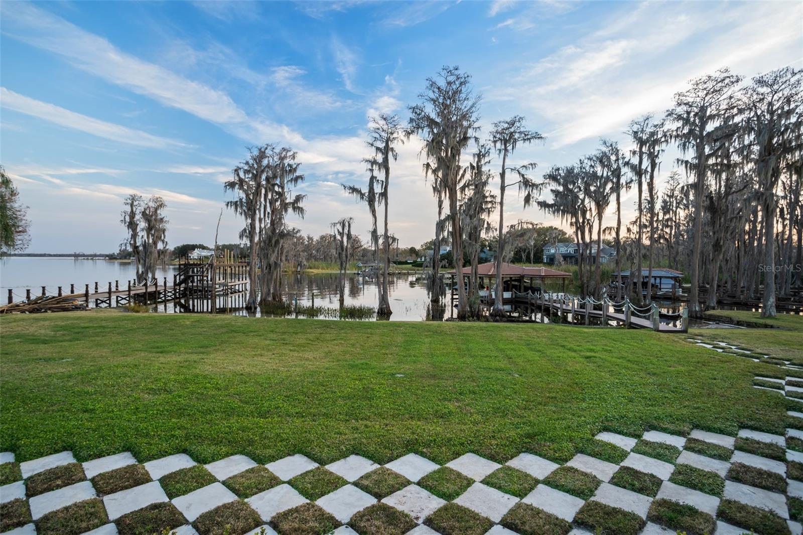 O6346858 Property Photo