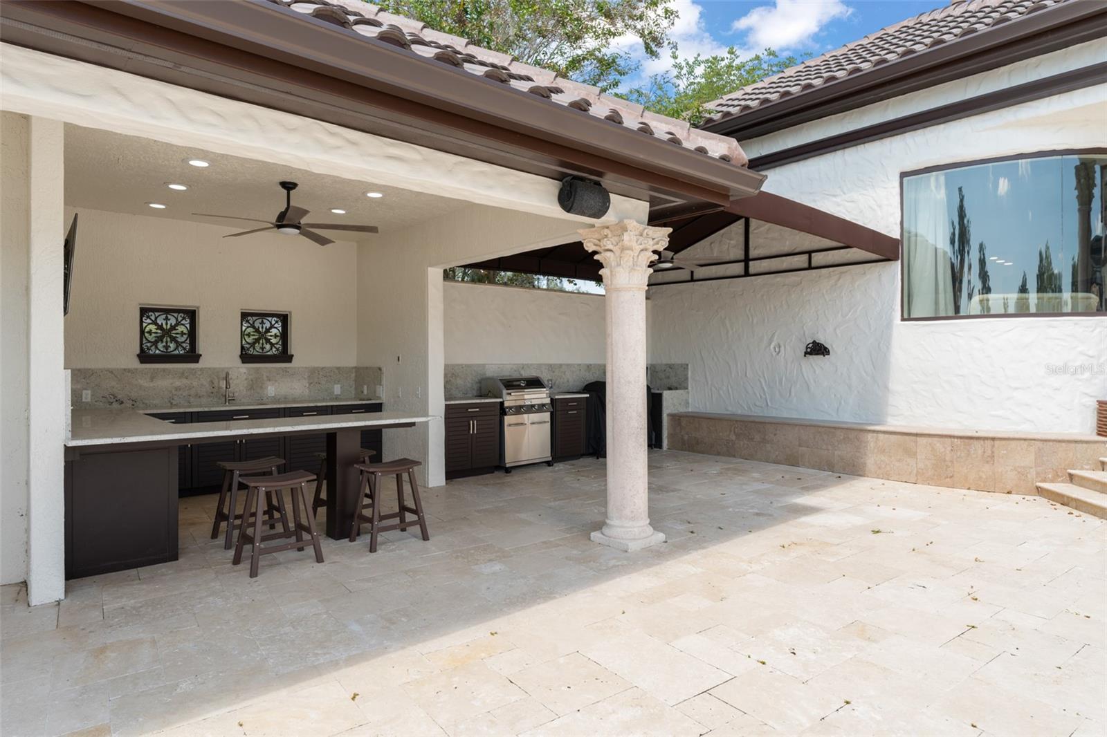 O6346858 Property Photo