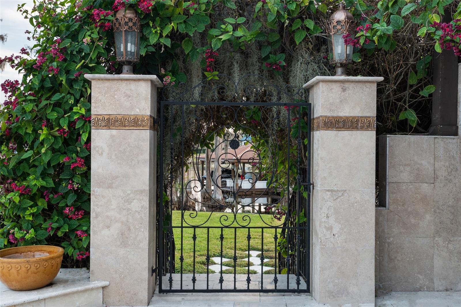 O6346858 Property Photo