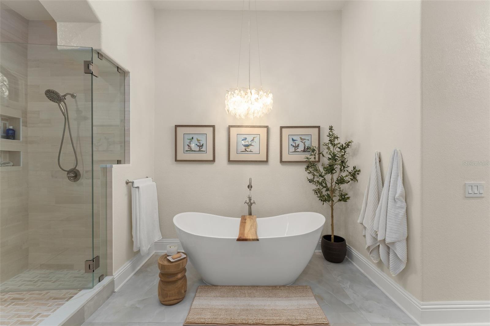 O6346858 Property Photo